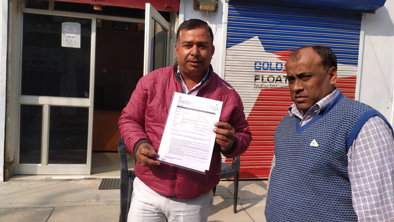 मुख्यमंत्री धामी के निर्देश पर उदय एप ने किया सुशासन का सपना साकार, एचआरडीए ने घर जाकर बांटे नक्शे