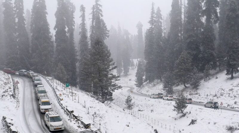 नए साल में बदलेगा उत्तराखंड में मौसम, बढ़ेगी ठंड, पहाड़ी इलाकों में बर्फबारी के आसार !