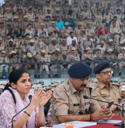 डीआईओ/डीएम सोनिका एवं एसएसपी अजय सिंह ने निर्वाचन कार्यों की व्यवस्थाओं का जायजा लिया,सुरक्षा कार्मिकों को किया ब्रीफ, दिए ये निर्देश
