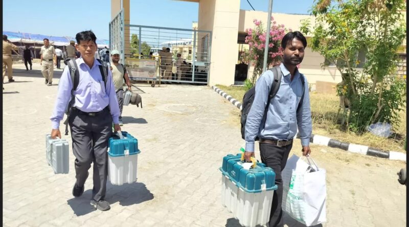 देहरादून से लोकसभा चुनाव 2024- मतदेय स्थलों पर 122 पोलिंग पार्टियां रवाना, 1758 की रवानगी आज