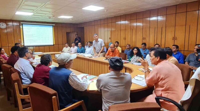 वित्त मंत्री डॉ प्रेमचंद अग्रवाल ने वित्त विभाग के उच्च अधिकारियों के साथ की समीक्षा बैठक, दिए आवश्यक दिशा निर्देश 