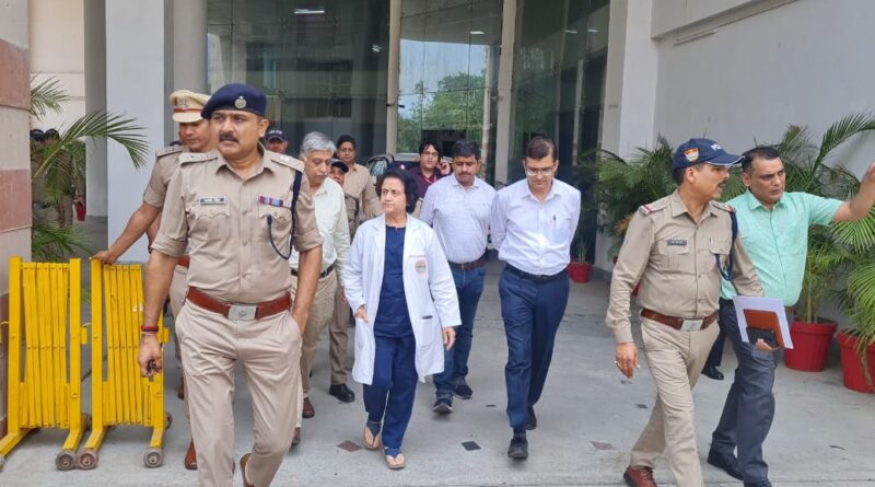 देहरादून एसएसपी अजय सिंह ने एम्स ऋषिकेश की चौथी मंजिल में वाहन ले जाने की घटना में सभी पहलुओं का बारीकी से किया विश्लेषण