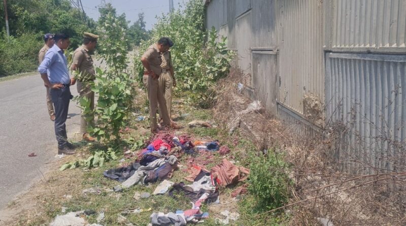 हरिद्वार देहरादून राजमार्ग पर तीन पानी पुलिया के पास मिला युवती का शव, गला रेत कर हत्या, 20 से 22 साल बताई जा रही उम्र