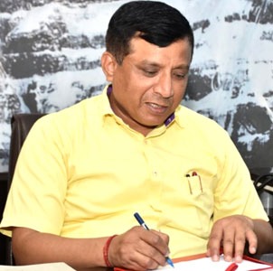 उत्तराखंड शिक्षा विभाग के 17 अधिकारियों पर होगी कार्रवाही, महानिदेशक शिक्षा बंशीधर तिवारी ने दिए सख्त निर्देश