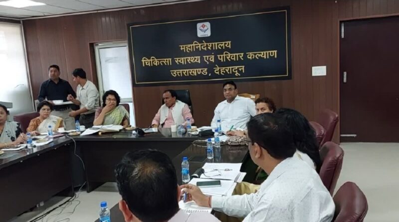 उत्तराखंड चारधाम यात्रा में तीन दिन के अंदर चार श्रद्धालुओं की मौत, स्वास्थ्य मंत्री डा. धन सिंह रावत ने ली बैठक, अब तक 37 हजार तीर्थ यात्रियों का हुआ स्वास्थ्य परीक्षण