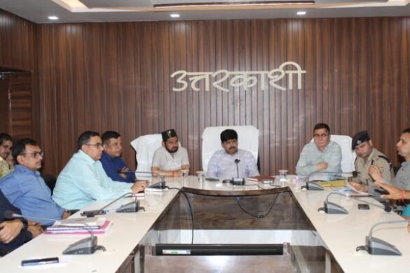 सचिव मुख्यमंत्री आर मीनाक्षी सुंदरम ने गंगोत्री धाम एवं इसके अनेक पड़ावों का निरीक्षण कर यात्रा व्यवस्थाओं का लिया जायजा, दिए निर्देश