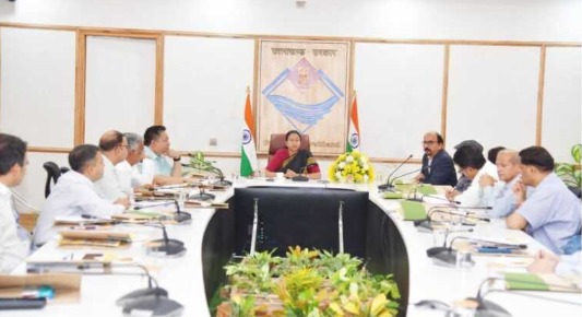 Big Breaking: चारधाम यात्रा को लेकर बड़ा अपडेट, मंदिर से 200 मीटर तक मोबाइल प्रतिबंधित, होगी सख्त कार्रवाई: मुख्य सचिव राधा रतूड़ी