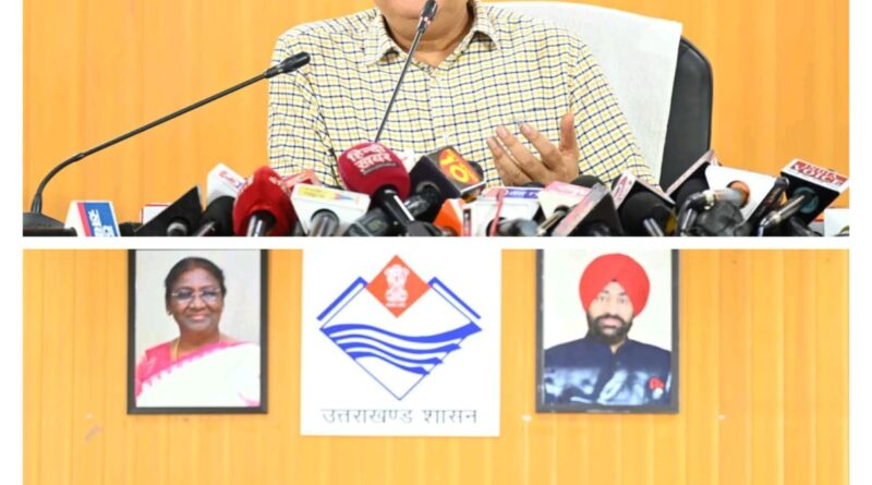 मुख्यमंत्री धामी नियमित कर रहे हैं चारधाम यात्रा व्यवस्थाओं की समीक्षा, आयुक्त गढ़वाल विनय शंकर पाण्डेय ने मीडिया सेंटर में प्रेस ब्रीफिंग के दौरान दी व्यवस्थाओं की जानकारी