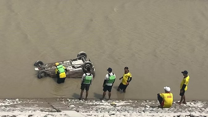 दो साल पहले चीला शक्ति नहर में डूबी कार को एसडीआरएफ ने निकाला, एक व्यक्ति का कंकाल हुआ बरामद 