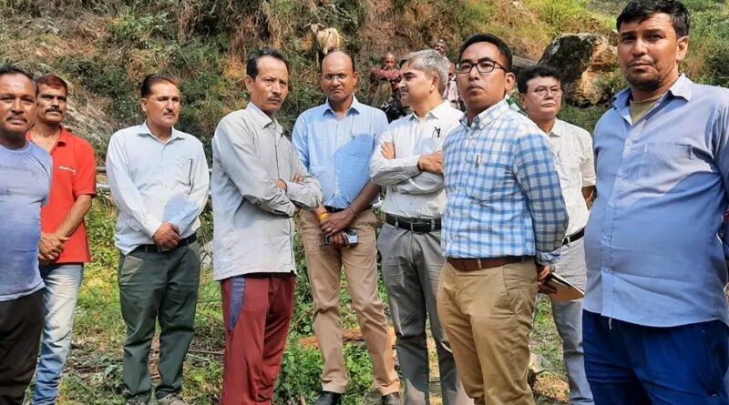 बिनसर वनाग्निकांड : वनाग्नि की घटना के दौरान शहीद हुए वनकर्मी व PRD जवान को प्रमुख वन संरक्षक समेत वन विभाग के उच्चाधिकारियों ने दी विनम्र श्रद्धांजलि