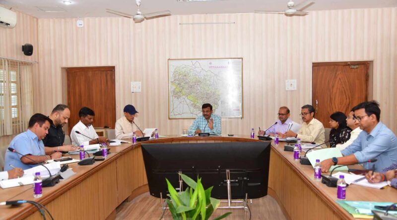 अपर मुख्य सचिव आनन्द बर्द्धन ने दिए निर्देश सरकारी कार्यालयों का अधिक से अधिक कार्य ई-आफिस के माध्यम से ही किया जाये