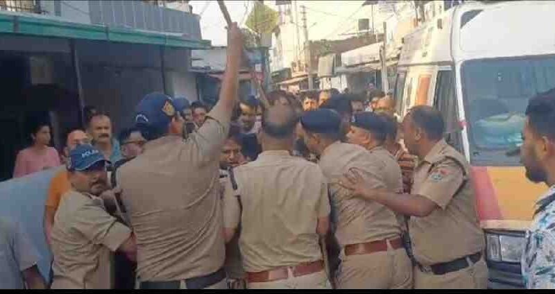 देहरादून में पैसे के विवाद को लेकर देर रात चली गोलियां, एक युवक की मौत 2 घायल