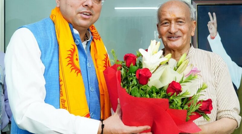 मुख्यमंत्री धामी ने उत्तराखण्ड के पूर्व मुख्यमंत्री भगत सिंह कोश्यारी को जन्मदिवस की दी बधाई 