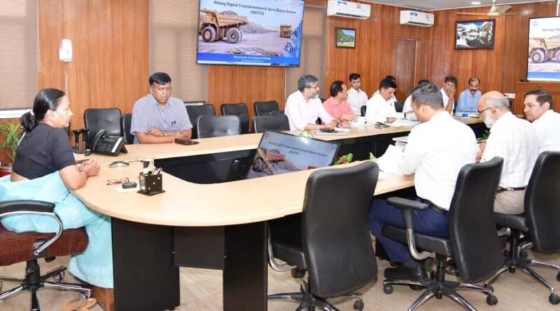 मुख्य सचिव राधा रतूड़ी ने अवैध खनन पर सख्त निगरानी तथा वैध खनन से राजस्व बढ़ाने के लिए एमडीटीएसएस लागू करने के प्रस्ताव पर दी सहमति 