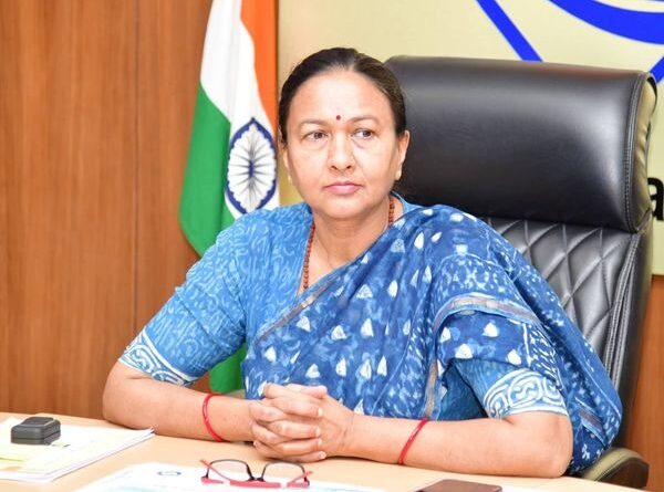 मुख्य सचिव राधा रतूड़ी ने जन्म-मृत्यु पंजीकरण कार्य की संबंधित विभागों के साथ की समीक्षा , जाली प्रमाण-पत्रों के मामलों में कड़ी कार्रवाई के दिए  निर्देश 