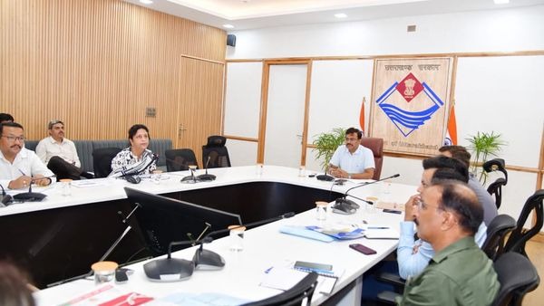 अपर मुख्य सचिव आनन्द बर्द्धन ने SARRA  के गठन के उद्देश्यों को पूर्ण करने के लिए सभी सम्बन्धित विभागों को आपसी सामंजस्य के साथ कार्य करने के दिए निर्देश,  5428 जलस्रोत चिन्हित 