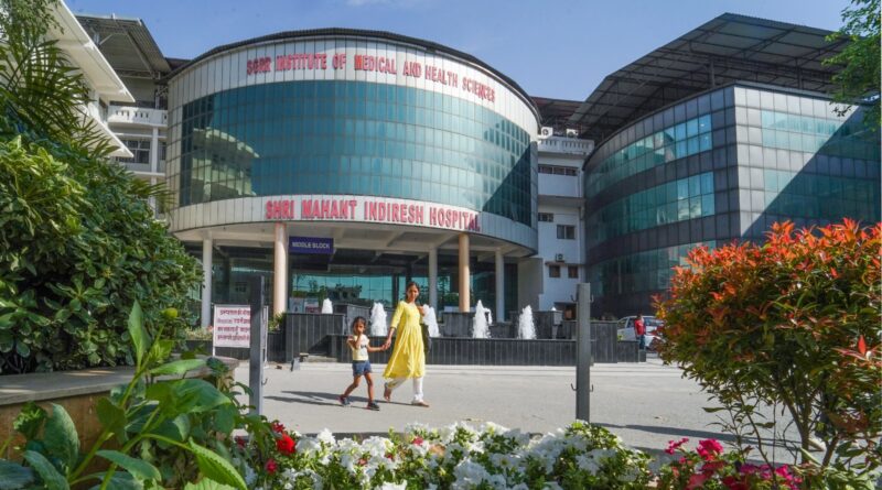 श्री महंत इन्दिरेश अस्पताल ने रायपुर गोलीकांड के गम्भीर घायलों को दिया नया जीवन, 7 डाॅक्टरों की टीम की मेहनत लाई रंग 