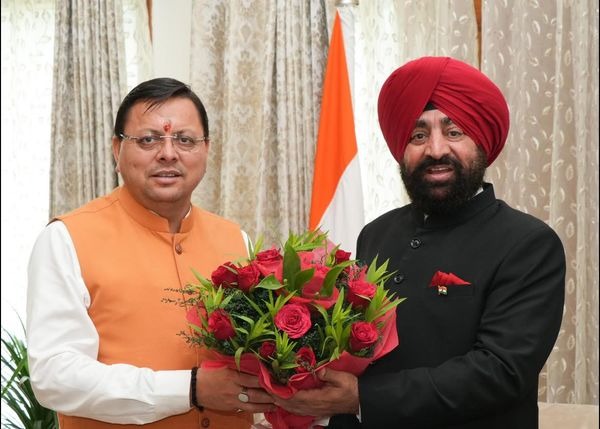 मुख्यमंत्री धामी ने राज्यपाल लेफ्टिनेंट जनरल गुरमीत सिंह से की भेंट, चारधाम यात्रा पर की चर्चा