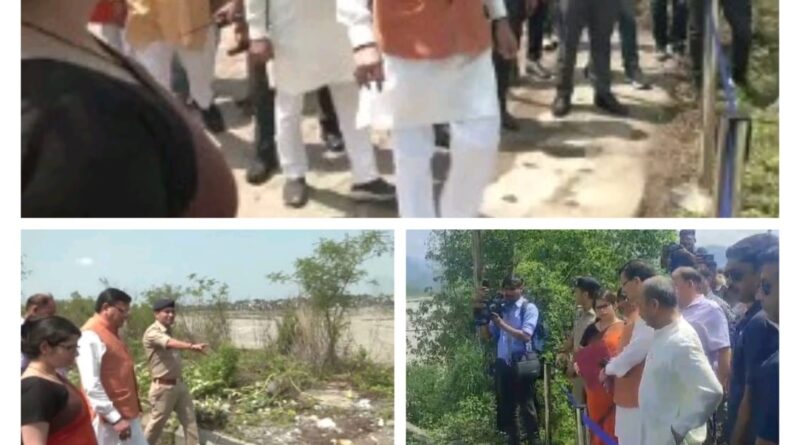 मुख्यमंत्री धामी ने कुमाऊं मंडल के टनकपुर, बनबसा और खटीमा के बाढ़ प्रभावित स्थानों का किया हवाई व स्थलीय निरीक्षण