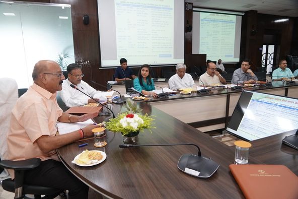 कैबिनेट मंत्री सुबोध उनियाल ने ली उत्तराखण्ड भाषा संस्थान की साधारण सभा एवं प्रबन्ध कार्यकारिणी की बैठक, कहा साहित्य गौरव सम्मान की बढ़ेगी राशि