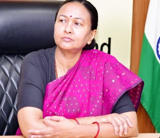 मुख्य सचिव राधा रतूड़ी ने अधिकारियों संग की बैठक, 14 जुलाई को होगी उत्तराखंड पीसीएस परीक्षा, दिए दिशा निर्देश 