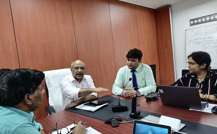 अपर मुख्य कार्यकारी अधिकारी आनंद स्वरूप ने नोडल अधिकारियों के साथ की समीक्षा बैठक, दिए निर्देश आपदाओं से निपटने के लिए रिस्पांस टाइम का अध्ययन जरूरी, तैयार होगा डेटा बेस 