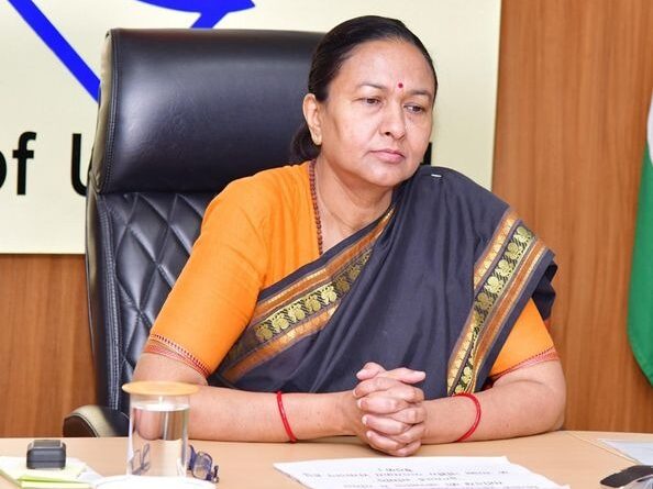 मुख्य सचिव राधा रतूड़ी ने राज्य स्तरीय अनुश्रवण समिति की ली बैठक, अधिकारियों को ‘‘स्लम फ्री उत्तराखण्ड’’ विजन के साथ कार्य करने की दी नसीहत 