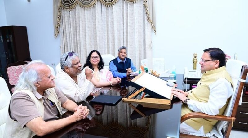 मुख्यमंत्री धामी से फिल्म निर्माता सुदीप्तो सेन एवं फिल्म पटकथा लेखक कमलेश पाण्डे ने की भेंट, उत्तराखण्ड के प्राकृतिक सौंदर्य को फिल्मांकन के बताया अनुकूल 