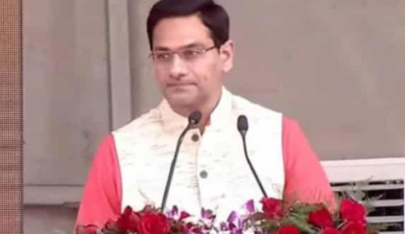 पशुपालन मंत्री सौरभ बहुगुणा ने मोबाइल वैटनरी यूनिट (1962) के कॉल सेन्टर का किया आकस्मिक निरीक्षण 