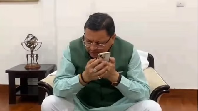 मुख्यमंत्री धामी ने देर रात्रि सचिव आपदा प्रबंधन से फोन पर वार्ता कर ली अतिवृष्टि की जानकारी, SDRF और NDRF को किया अलर्ट