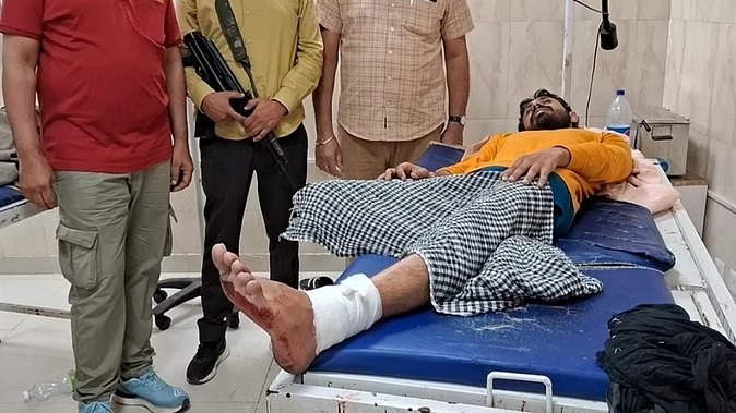 कुख्यात गैंगस्टर लॉरेंस बिश्नोई गैंग का शूटर गिरफ्तार, एसटीएफ के साथ मुठभेड़ में टांग में लगी गोली 