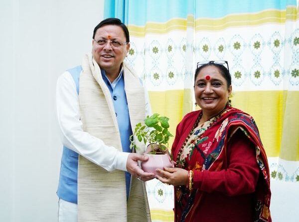 मुख्यमंत्री धामी ने विधानसभा गैरसैंण में विधानसभा अध्यक्ष रितु खंडूडी भूषण से की शिष्टाचार भेंट 