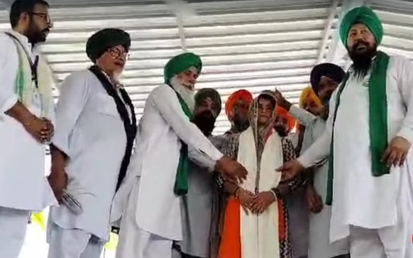 आंदोलन को 200 दिन पूरे होने पर शंभू बाॅर्डर पर किसान महापंचायत,पहलवान विनेश फोगाट सम्मानित, कहा-मैं अपने परिवार के बीच आई हूं