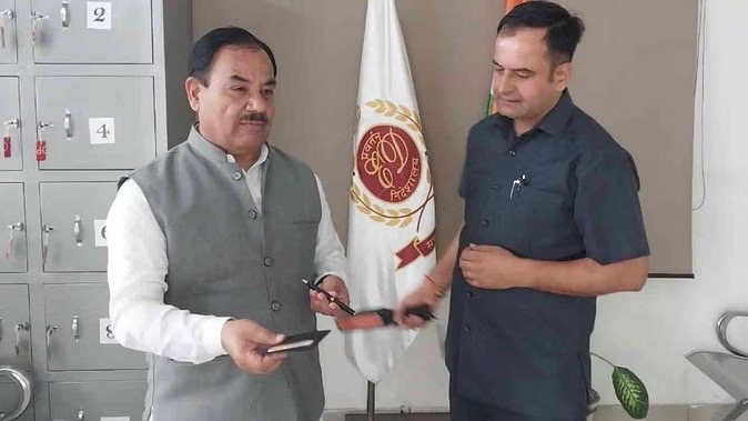पाखरो रेंज घोटाले के मामले में ईडी ऑफिस पहुंचे पूर्व मंत्री हरक सिंह रावत, बुलाया गया पूछताछ के लिए