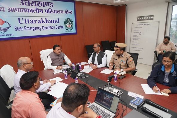 मुख्यमंत्री धामी ने राज्य आपदा परिचालन केंद्र का किया औचक निरीक्षण , राज्य के विभिन्न क्षेत्रों में हो रही बारिश की ली जानकारी