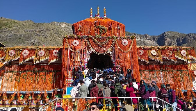 बदरीनाथ केदारनाथ व कार्तिक स्वामी की यात्रा के लिए पैकेज दरें तय, 56 हजार रु में होगी तीर्थ स्थलों की यात्रा, तीन अक्तूबर से मिलेगी ये सुविधा