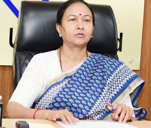 मुख्य सचिव राधा रतूड़ी ने उत्तराखण्ड स्किल डेवलपमेंट एण्ड एम्पलाॅयमेंट काॅन्फ्रेस की तैयारियों के सम्बन्ध में ली बैठक 