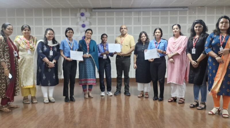 श्री गुरु राम राय विश्वविद्यालय में हिंदी दिवस के उपलक्ष्य में कहानी प्रतियोगिता का आयोजन, प्रिया प्रथम, रोजी द्वितीय और आकांक्षा रहीं तृतीय स्थान पर 