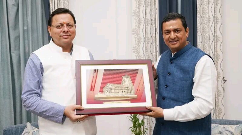 मुख्यमंत्री धामी से सांसद अनिल बलूनी ने की शिष्टाचार भेंट, दीपावली की दी बधाई एवं शुभकामनाएं 