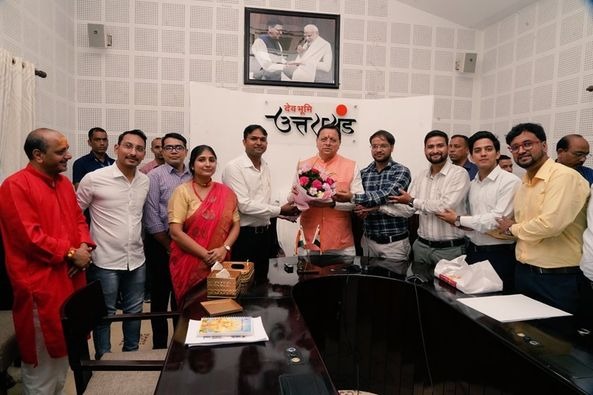 मुख्यमंत्री धामी से उत्तराखंड प्रांतीय सिविल सेवा में चयनित अभ्यर्थियों ने की मुलाकात, मुख्यमंत्री ने शुभकामनाएं देते हुए कही बड़ी बात