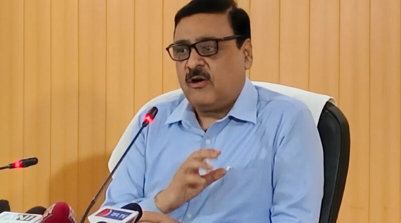  पशुओं को आतिशबाजी से हुआ नुकसान तो मुकदमा होगा दर्ज, आयुक्त गढ़वाल मंडल विनय शंकर पांडेय ने जारी किया आदेश 
