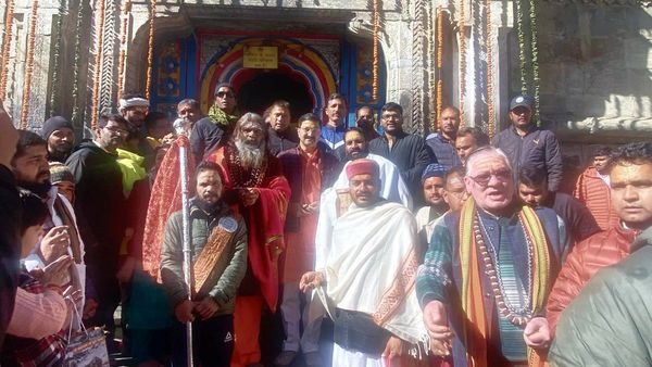 कल भैया दूज पर बंद होंगे बाबा केदारनाथ धाम के कपाट, पंचमुखी उत्सव मूर्ति के श्रद्धालुओं ने किये दर्शन