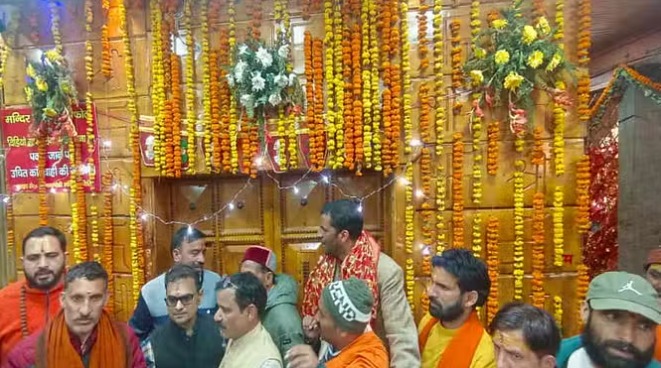 भैया दूज पर शीतकाल के लिए बंद हुए यमुनोत्री धाम के कपाट,खरसाली रवाना हुई मां यमुना की डोली, ऑफ सीजन में धामों में रहेगी कड़ी सुरक्षा