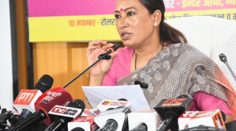 खेल मंत्री रेखा आर्या ने की प्रेस वार्ता, बोलीं- वैज्ञानिक और सांस्कृतिक कार्यक्रमों से भरपूर होगा युवा महोत्सव