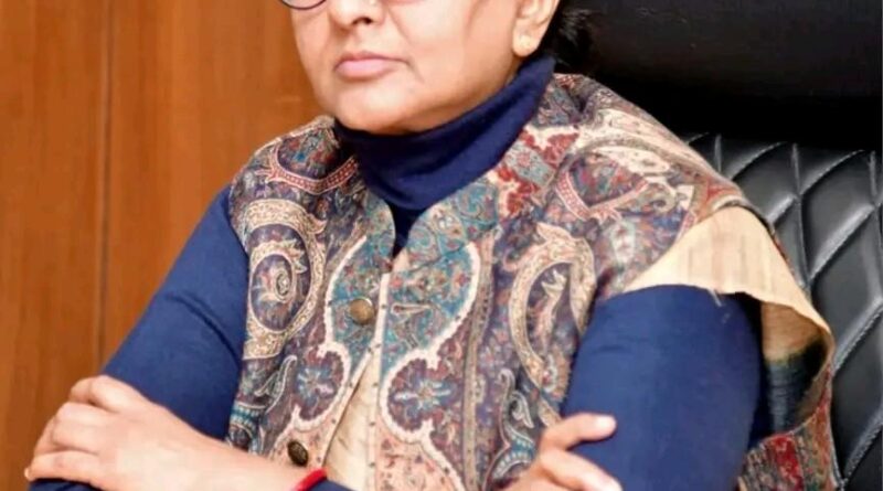 मुख्य सचिव राधा रतूड़ी ने जिला प्रशासन व पुलिस के साथ की समीक्षा, मसूरी ट्रैफिक पर एक्शन प्लान को लागू करने की तैयारी