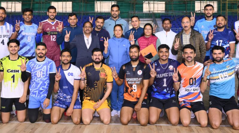 खेल मंत्री रेखा आर्या ने वॉलीबॉल टीम से लिया गोल्ड का वायदा,अगली बार मिलो तो गले में होना चाहिए गोल्ड मेडल