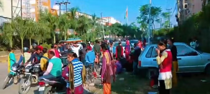 सिडकुल की फार्मा कंपनी में इनकम टैक्स टीम का छापा, सभी मुख्य गेट पर लगाया ताला, पूछताछ जारी