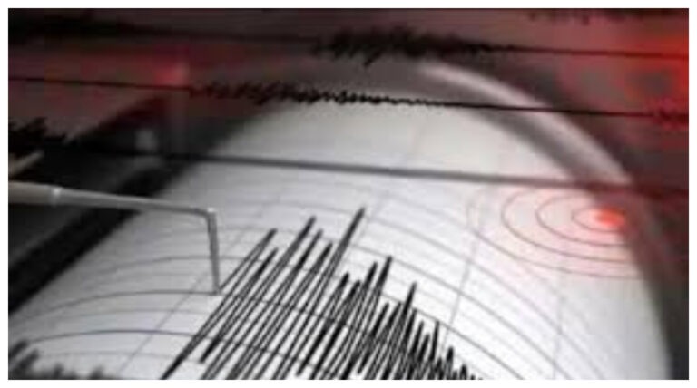 उत्तरकाशी में दो बार महसूस किए गए भूकंप के झटके, वरुणावत पर्वत से गिरा मलबा और पत्थर
