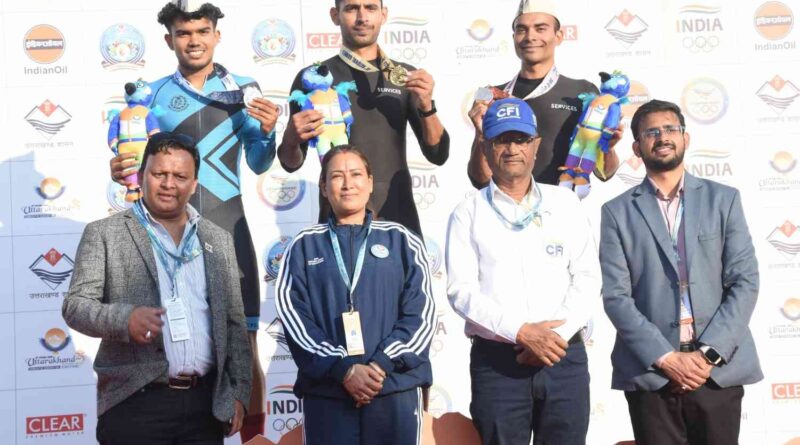 साइकिलिंग इवेंट का फाइनल देखने रुद्रपुर पहुंची खेल मंत्री रेखा आर्या, खिलाड़ियों को पहनाएं मेडल