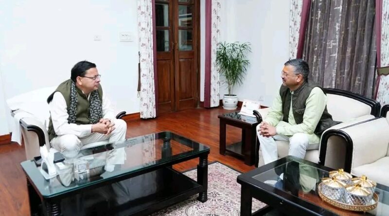 मुख्यमंत्री धामी से मेयर सौरभ थपलियाल ने की मुलाकात, भू कानून/भू प्रबंधन लागू करने पर मुख्यमंत्री का किया आभार व्यक्त